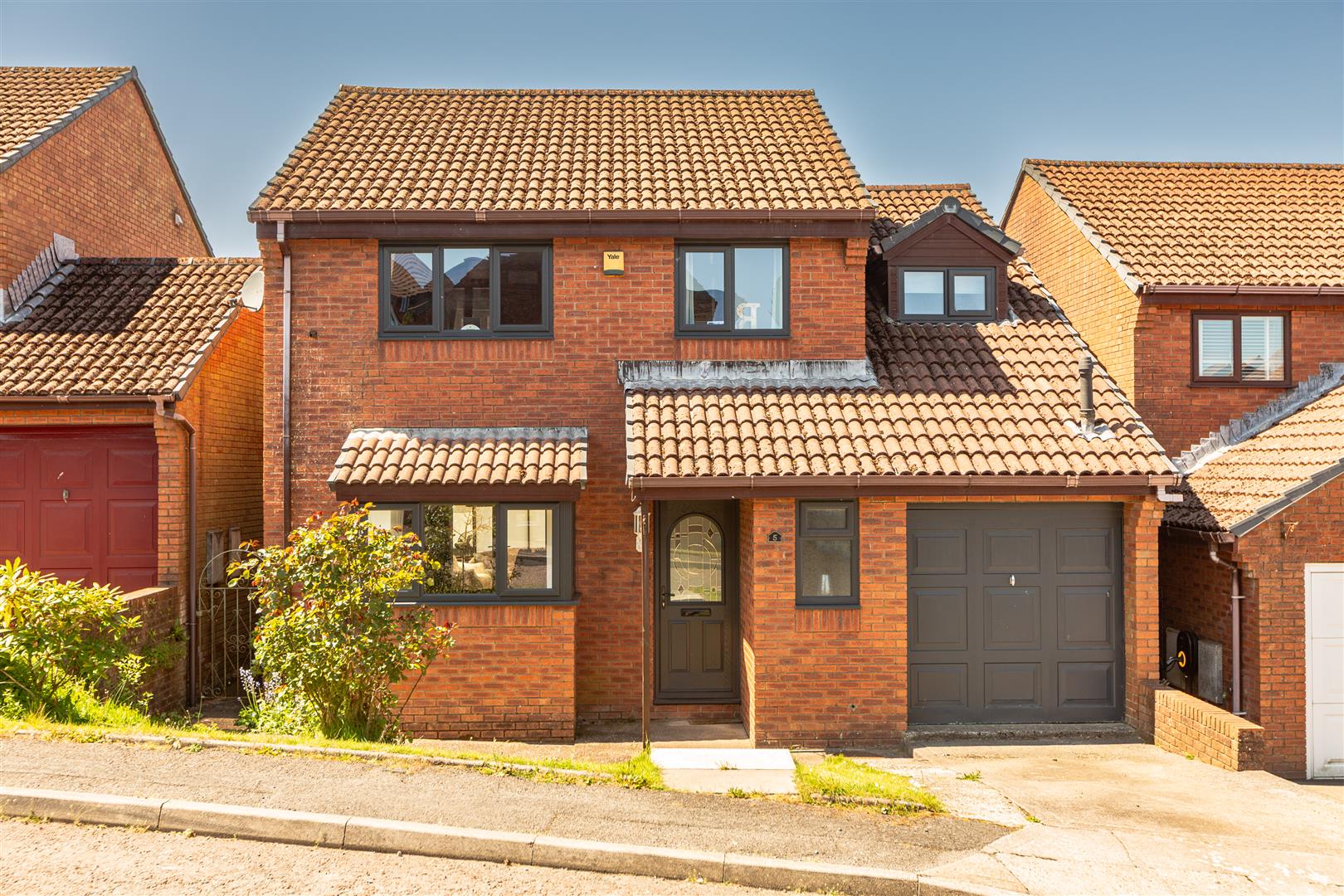 Murrayfield Close, Fforestfach, Swansea, SA5 5BT